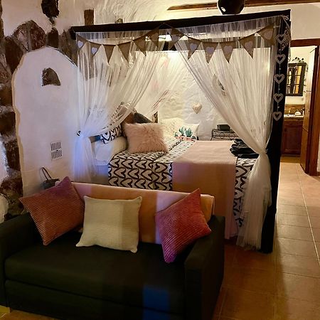 Cuevas De La Paz - Cave House Holidays Los Carriones Extérieur photo