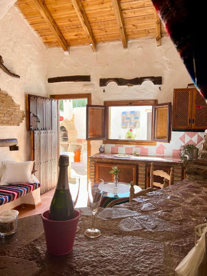 Cuevas De La Paz - Cave House Holidays Los Carriones Extérieur photo