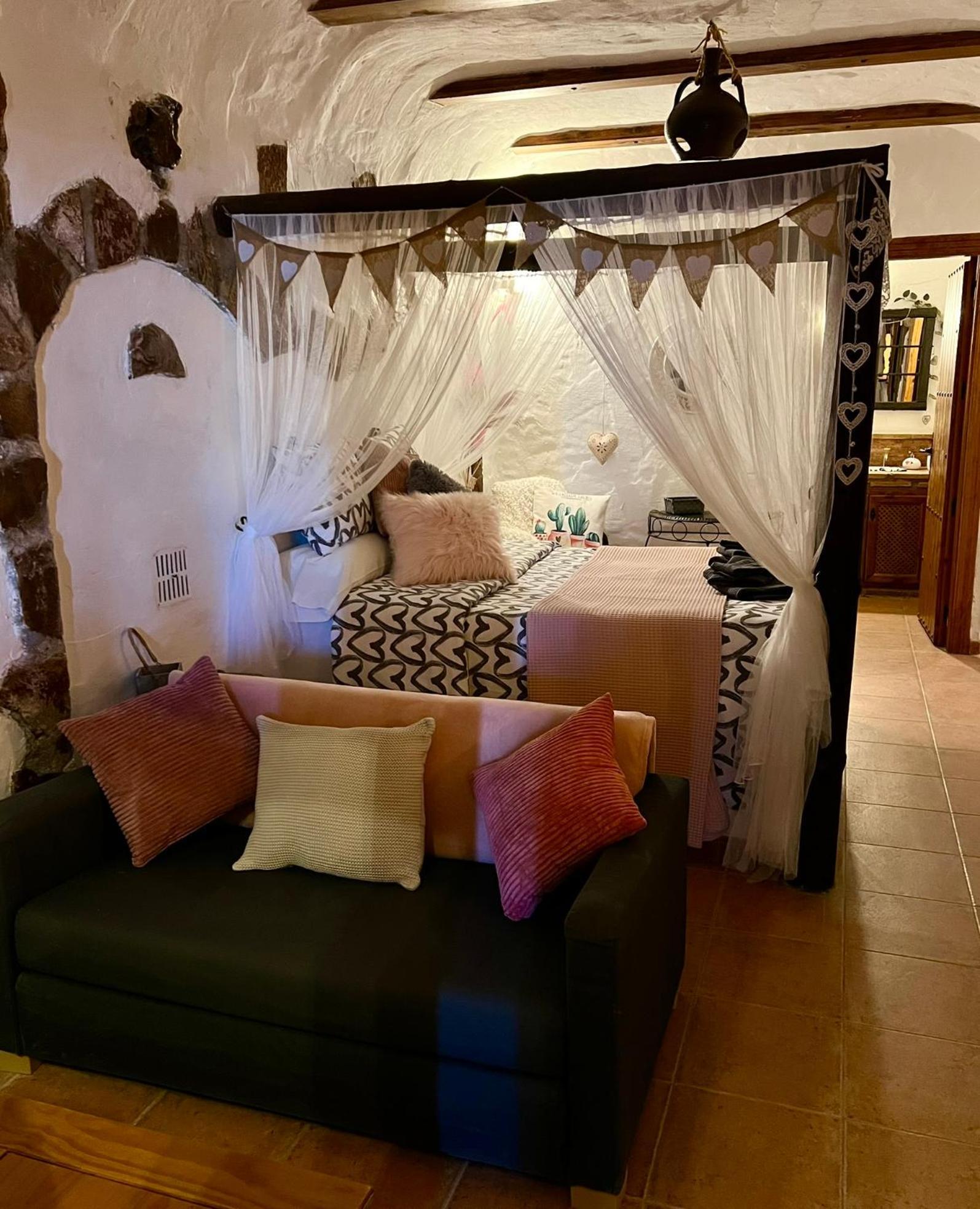 Cuevas De La Paz - Cave House Holidays Los Carriones Extérieur photo